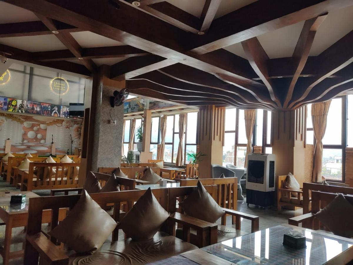 Hotel De Universal Катманду Екстериор снимка